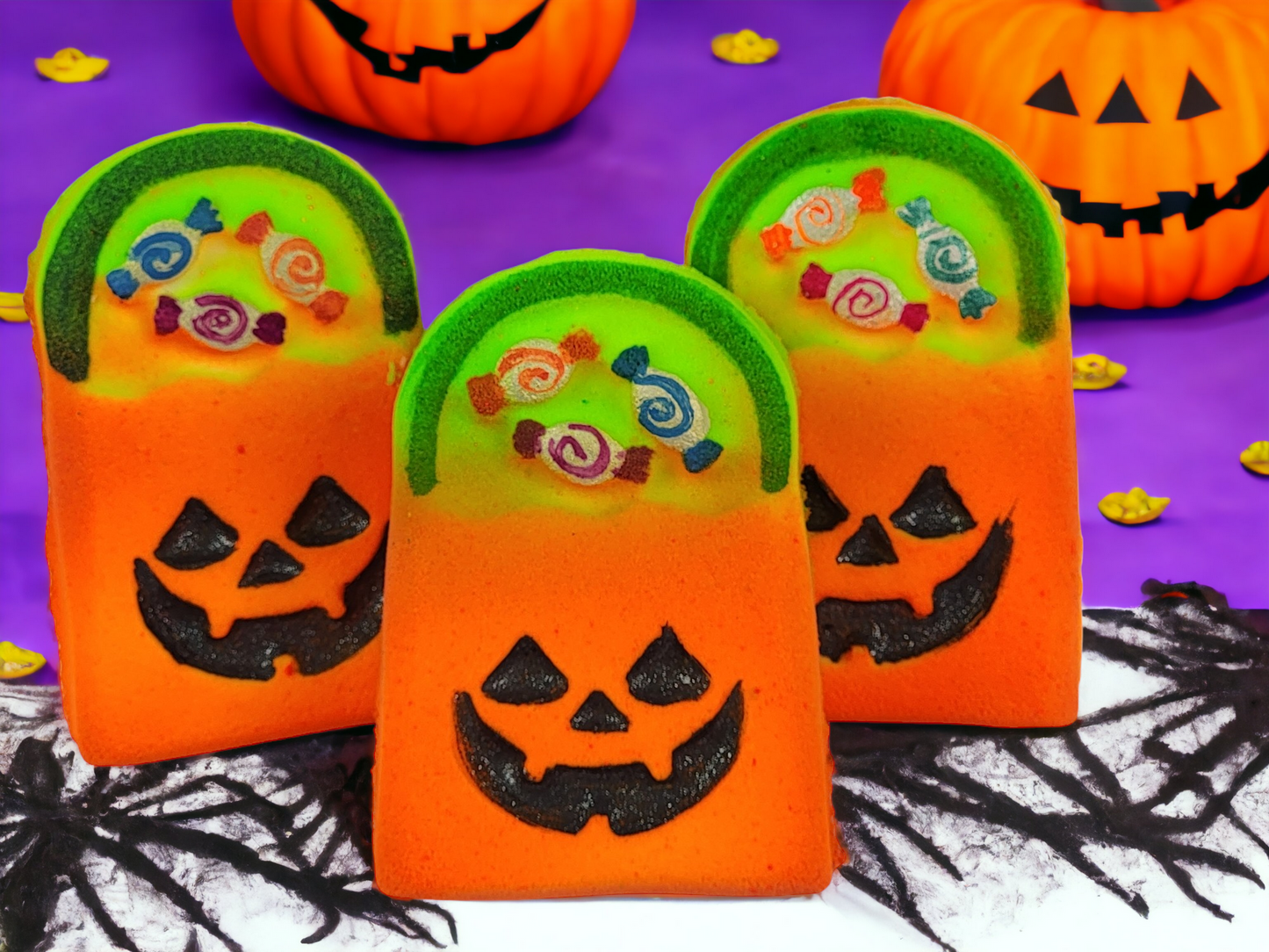 Trick or Treat Bath Bomb