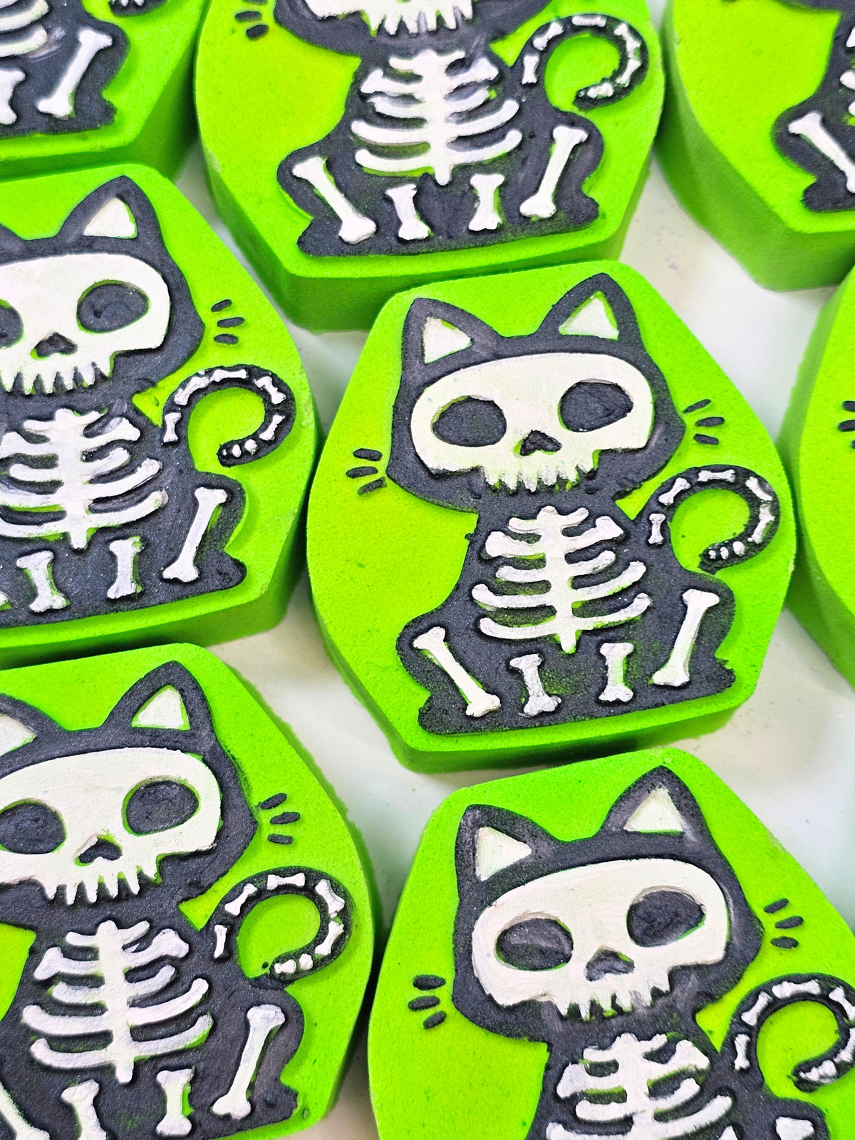 Skelly Cat Bath Bomb